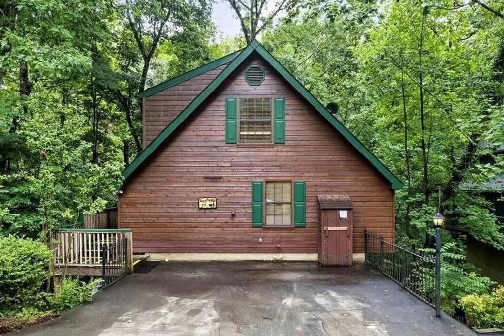 Beary Peaceful Smokies Retreat: Hot-Tub & Pools Villa Pigeon Forge Bagian luar foto