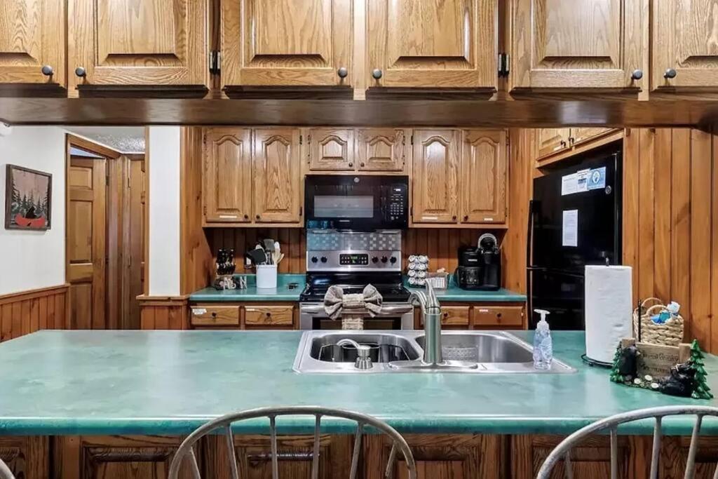 Beary Peaceful Smokies Retreat: Hot-Tub & Pools Villa Pigeon Forge Bagian luar foto