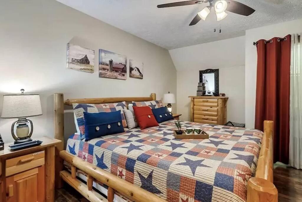 Beary Peaceful Smokies Retreat: Hot-Tub & Pools Villa Pigeon Forge Bagian luar foto