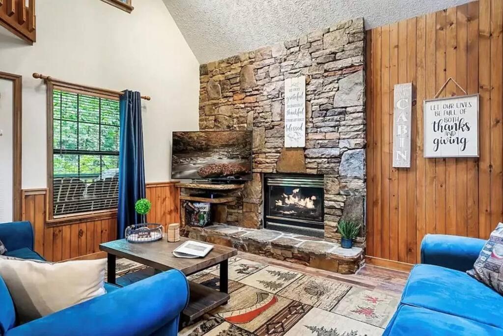 Beary Peaceful Smokies Retreat: Hot-Tub & Pools Villa Pigeon Forge Bagian luar foto